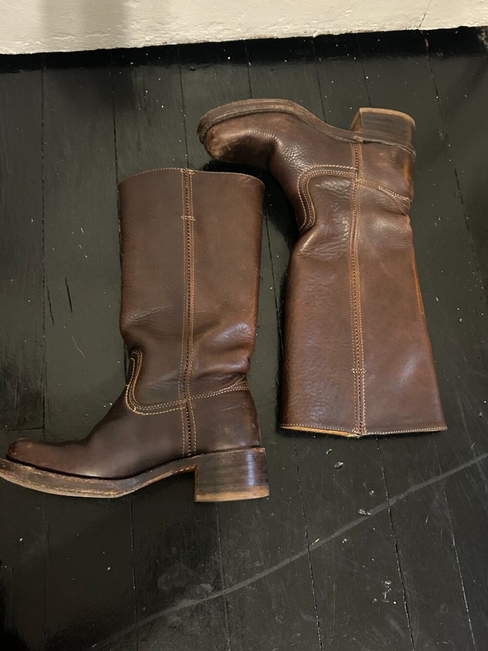 Vintage Frye Women's Brown Boots - Picture 4 of 4